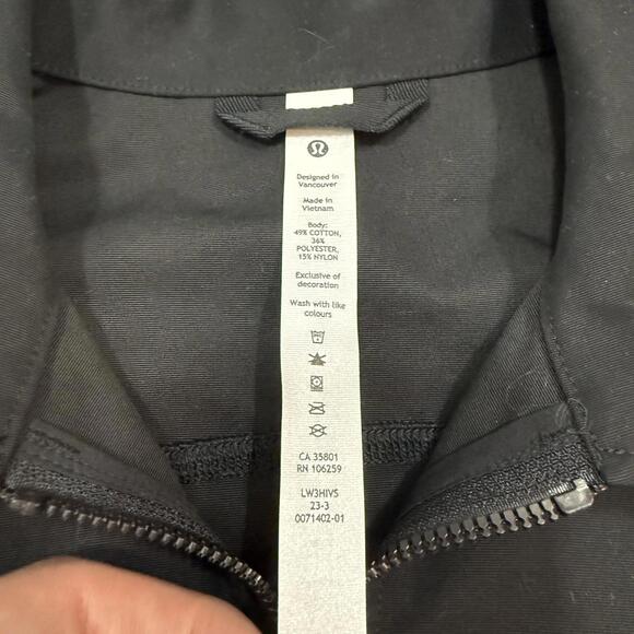 Lululemon Glyde 2-in-1 Adaptable Jacket Womens Medium Black Cargo Utility 2023 - Picture 2 of 8